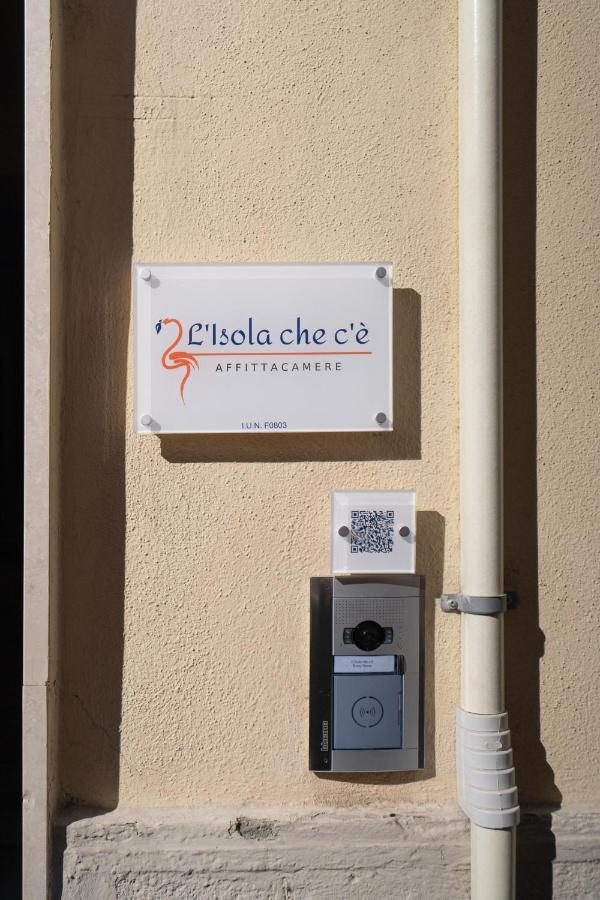 L'Isola Che C'E Hotell Cagliari Exteriör bild